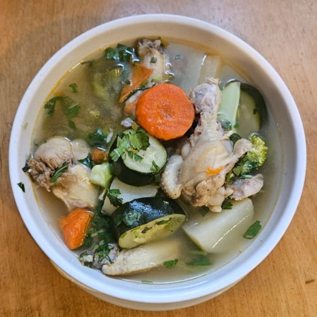 Sopa De Pollo.