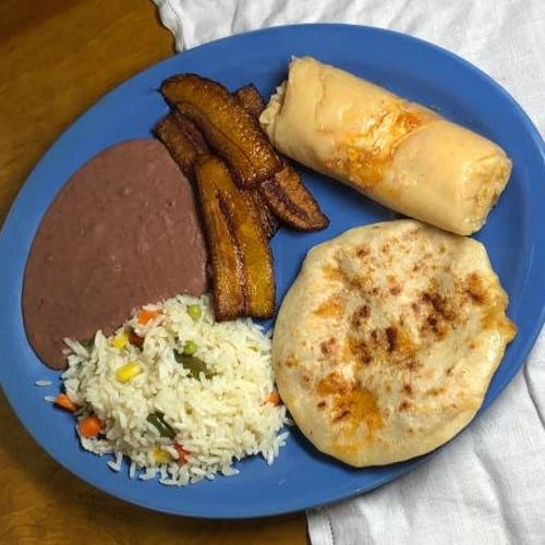 Combinación Salvadoreña.